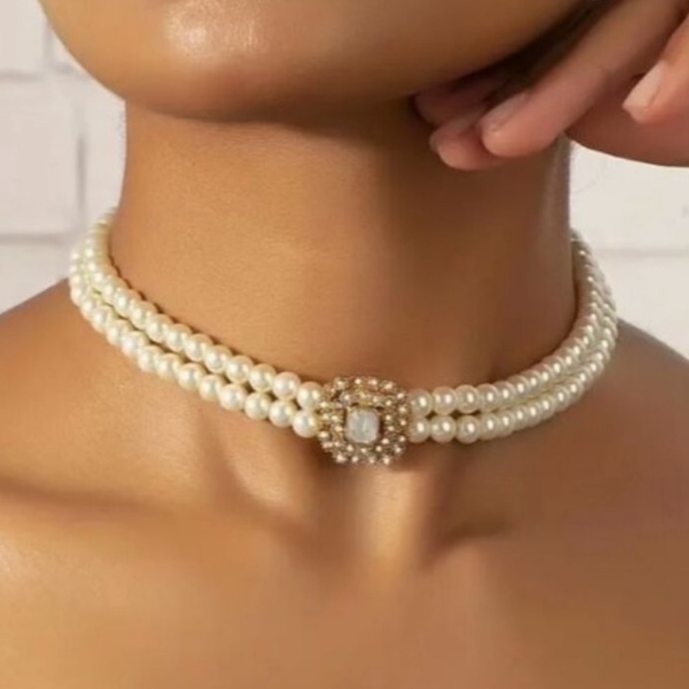 NEW Camille Victorian White Pearl and Crystal Choker Necklace 18 K gold plated